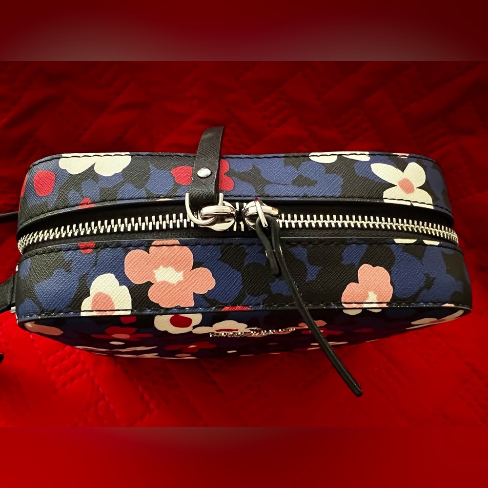 Kate Spade Newbury Lane Bouquet Pop Cammie Crossbody - Picture 4 of 7
